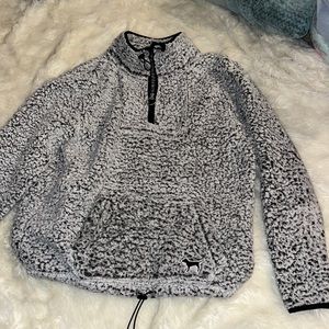 VS Pink Comfy Sherpa